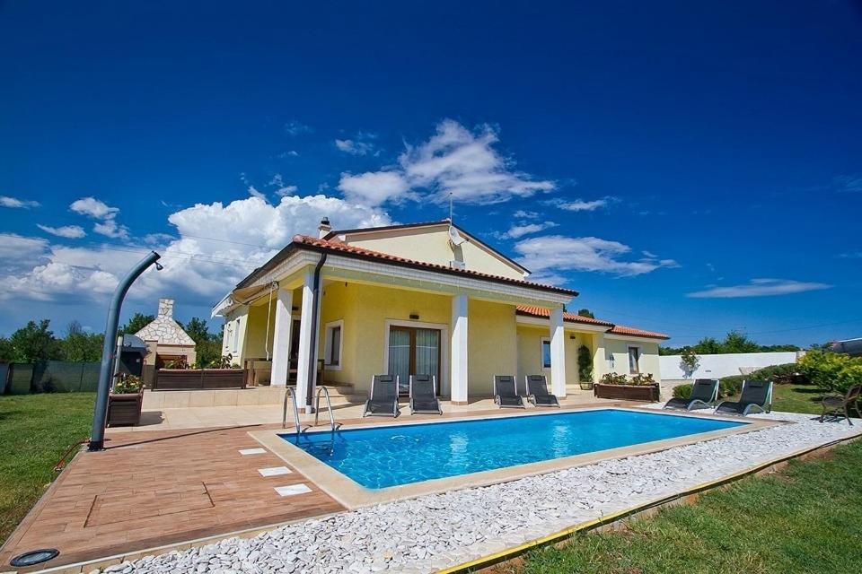 Šišan Villa Maggie חדר תמונה