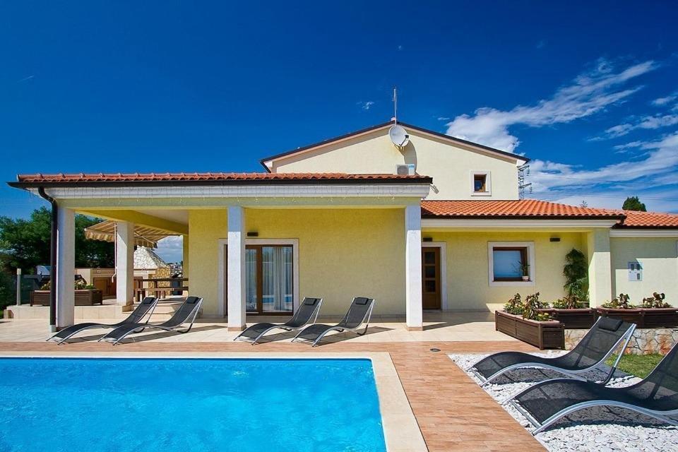 Šišan Villa Maggie חדר תמונה